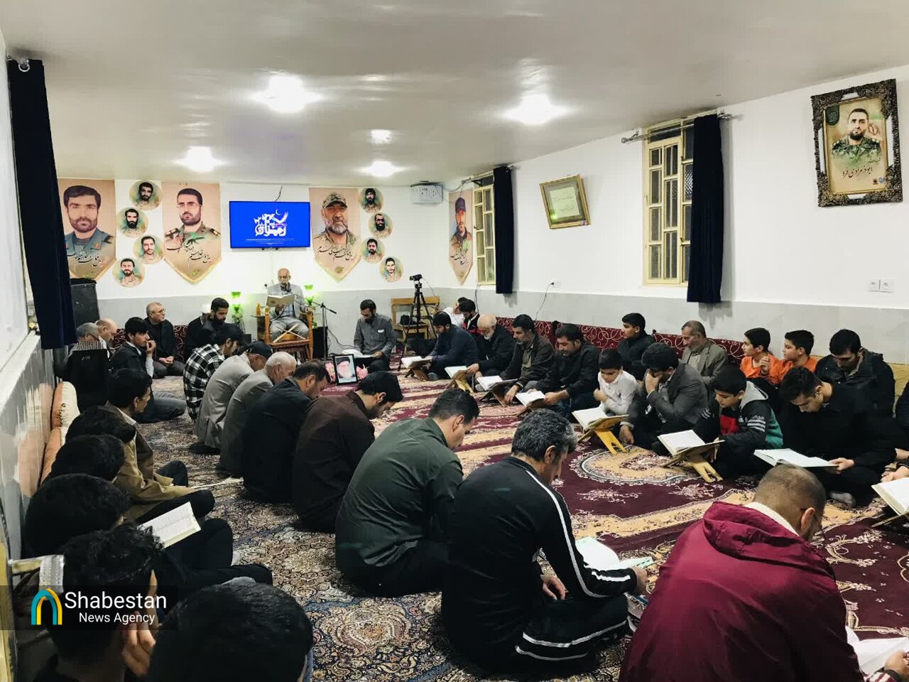 محفل جزءخوانی قرآن کریم در مسجدالاقصی خرم‌آباد
