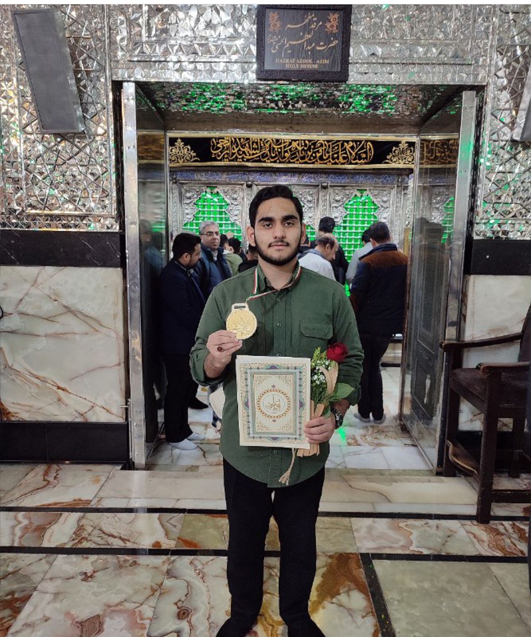از پشت در کلاس تا مربیگری؛ روایت یک زندگی با کلام وحی