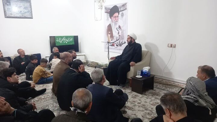برگزاری روضه خانگی بمناسبت شهادت سید الشهدای انقلاب در گیلانغرب