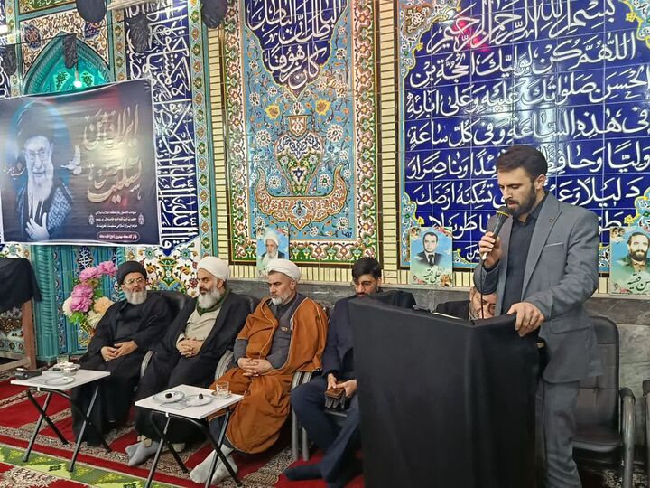 اقامه عزای بچه های مسجد صاحب‌الزمان فقیه محله در سوگ امام امت