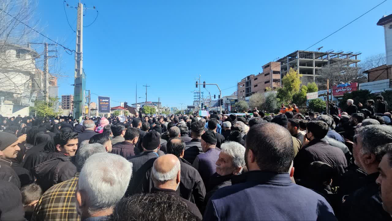 پیکر دو سرباز مدافع وطن در نکا تشییع شد