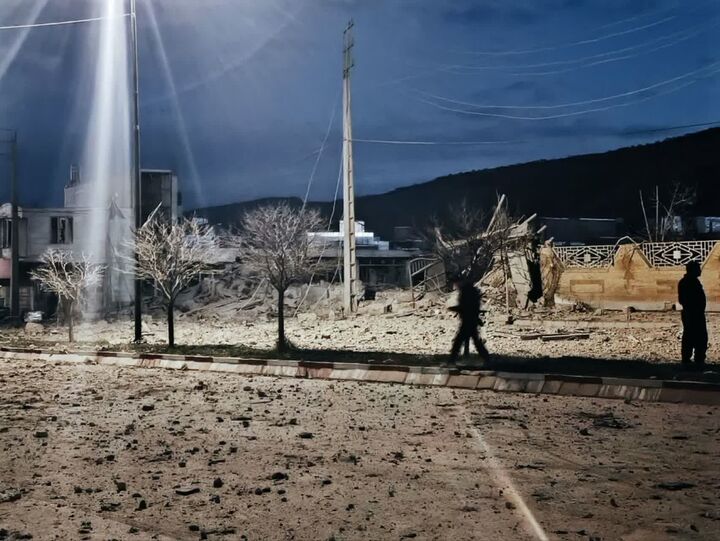 حمله موشکی به کلانتری ایوان ۶ مجروح بر جای گذاشت