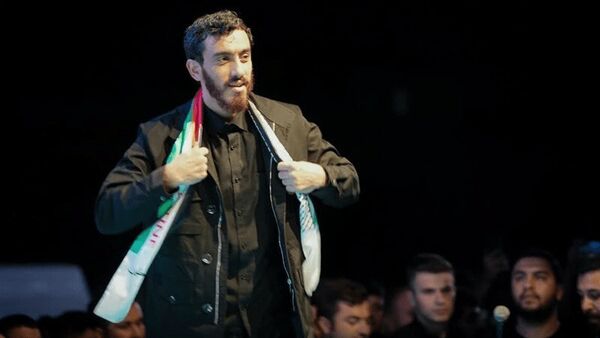 مهدی رسولی «شمشیر علی(ع)» را به زبان عبری خواند + فیلم