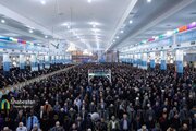 تصاویر هوایی حضور حماسی کرمانی‌های ولایتمدار در نمازجمعه ۱۵ اسفندماه