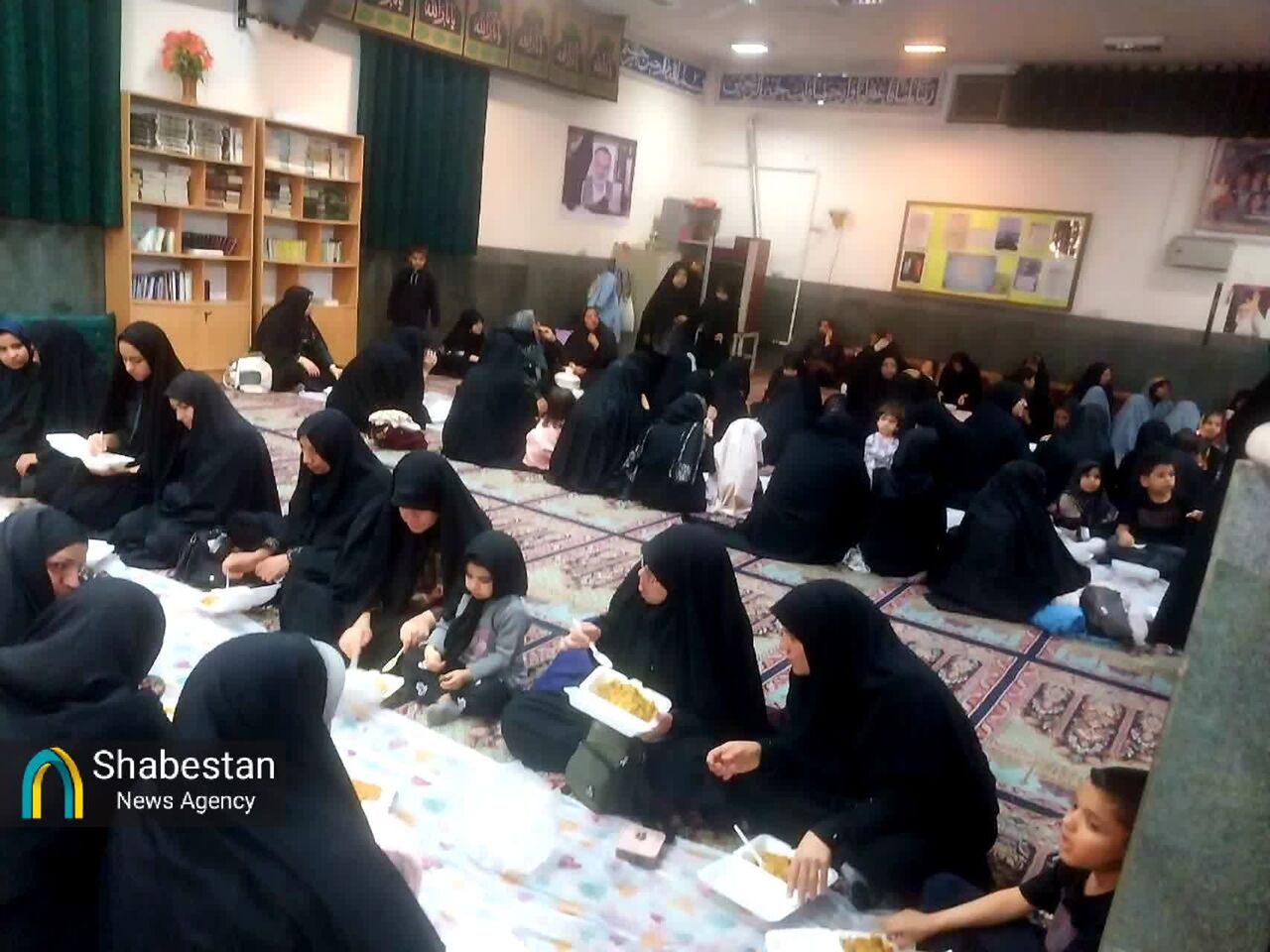 تکریم دختران تازه‌مکلف به یاد روزه‌اولی‌های مدرسه میناب