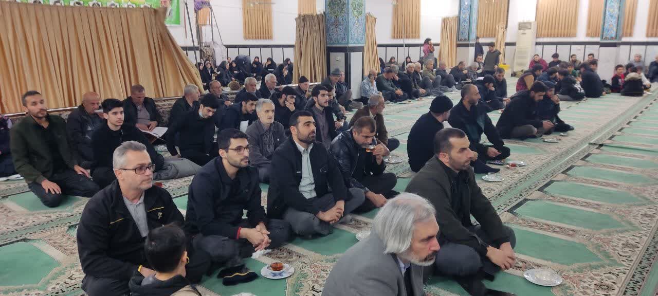 محفل قرآنی بچه های مسجد ولیعصر(عج) هریکنده در فراق رهبر شهید