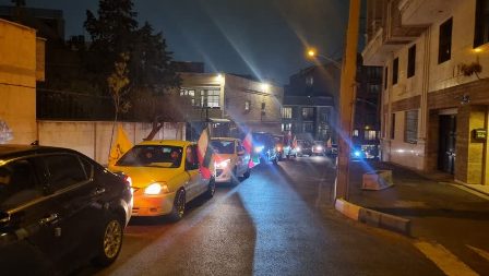 مسجدی که در شب‌های جنگ تریبون اتحاد و مقاومت شده است