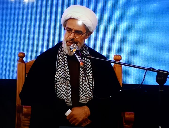 نقشه سعادت همه انسان‌ها در قرآن نهفته است