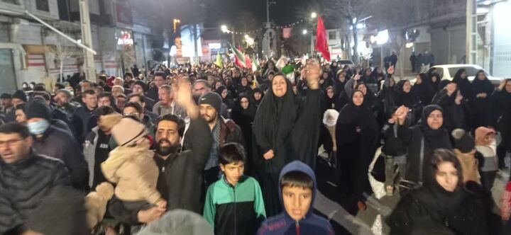 خروش حماسی مردم کوهدشت در خیابان‌ها