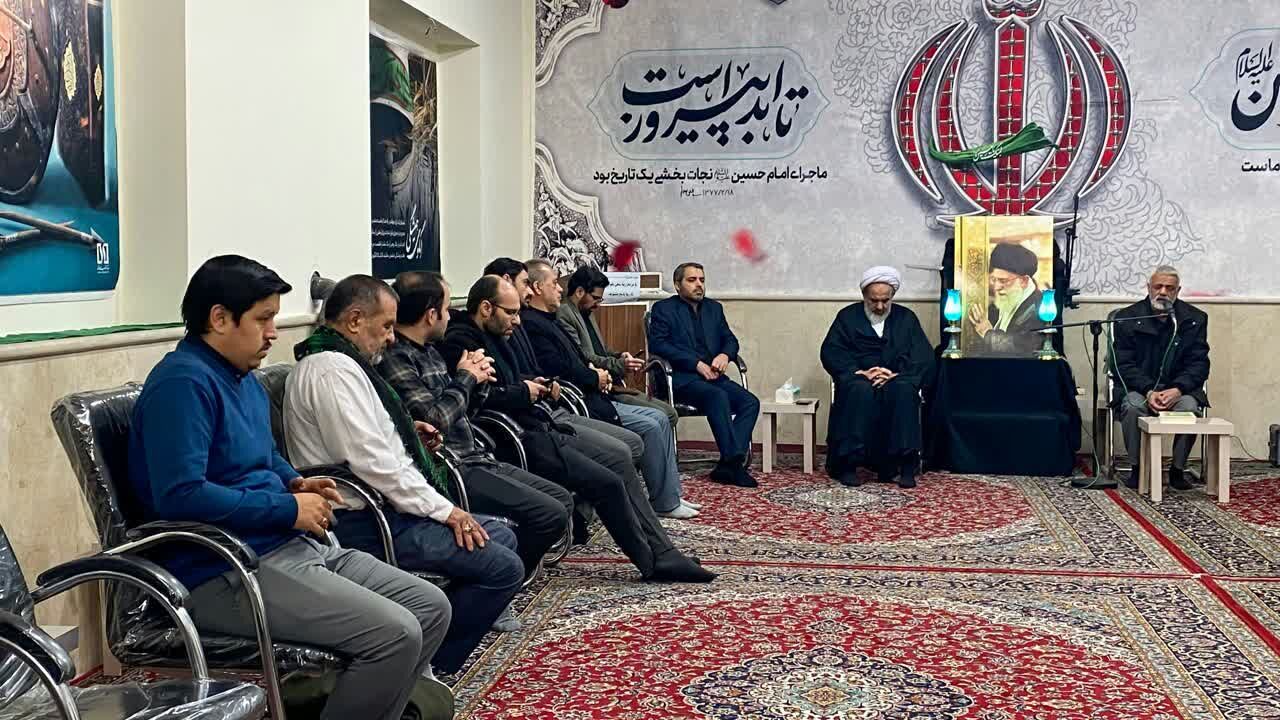محفل شب شعر «در غیاب ماه» در مشهد