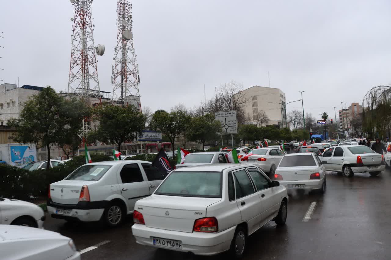 برپایی کاروان خودرویی بیعت با سومین رهبر انقلاب اسلامی در گیلان