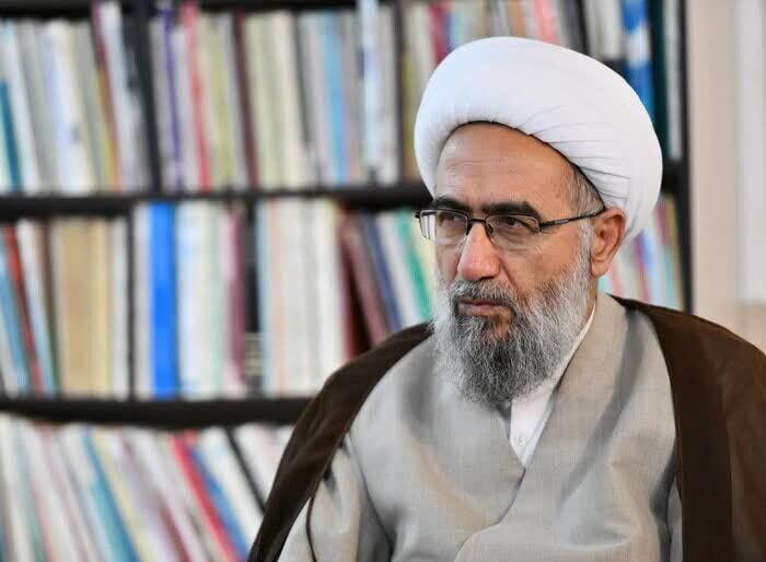 اطاعت از رهبر جدید انقلاب اهمّ وظیفه قوای سه‌گانه، نیروهای مسلّح و ملّت ایران است