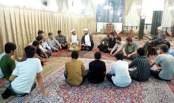حضور در مسجد، تکلیف دفاعی؛ چرا امروز جمع در محله، سربازی برای وطن است؟