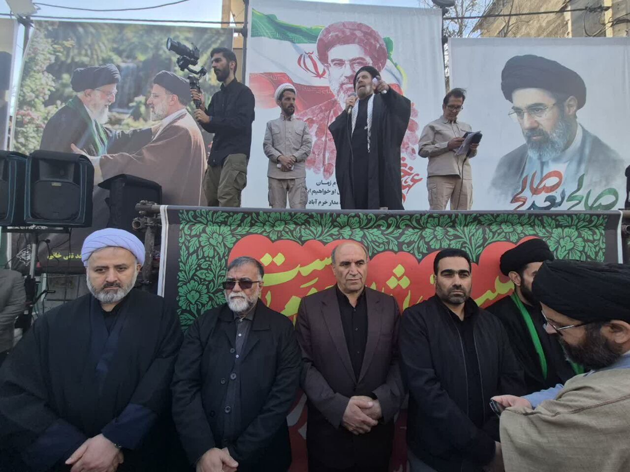 حضور شبانهروزی مردم در صحنه دشمن را دیوانه کرده است