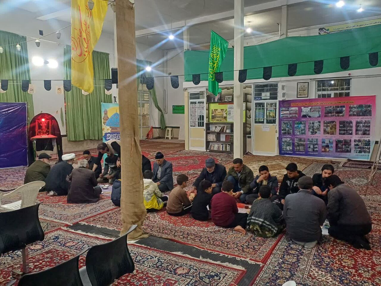 مردم صالح آباد اراک «پای کار انقلاب»؛ از کاروان خودرویی تا اشک ماتم برای رهبر شهید