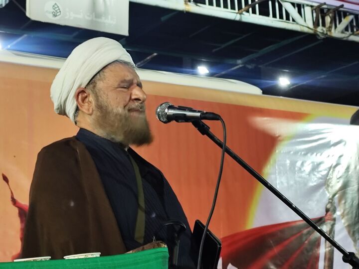 سومین رهبر انقلاب، میراث‌دار علم و تقوای الهی و پشتوانه اقتدار ملت است