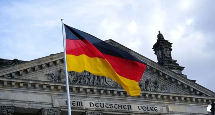 آلمان: راه حل تضمین امنیت تنگه هرمز مذاکره با تهران است