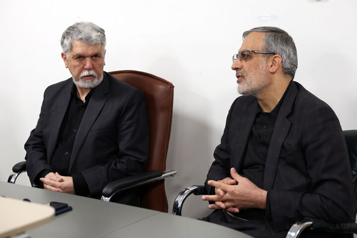 وزیر فرهنگ: دشمنان به فروپاشی از درون امیدوار بودند/ایستادگی مردم در برابر جنگ‌افروز