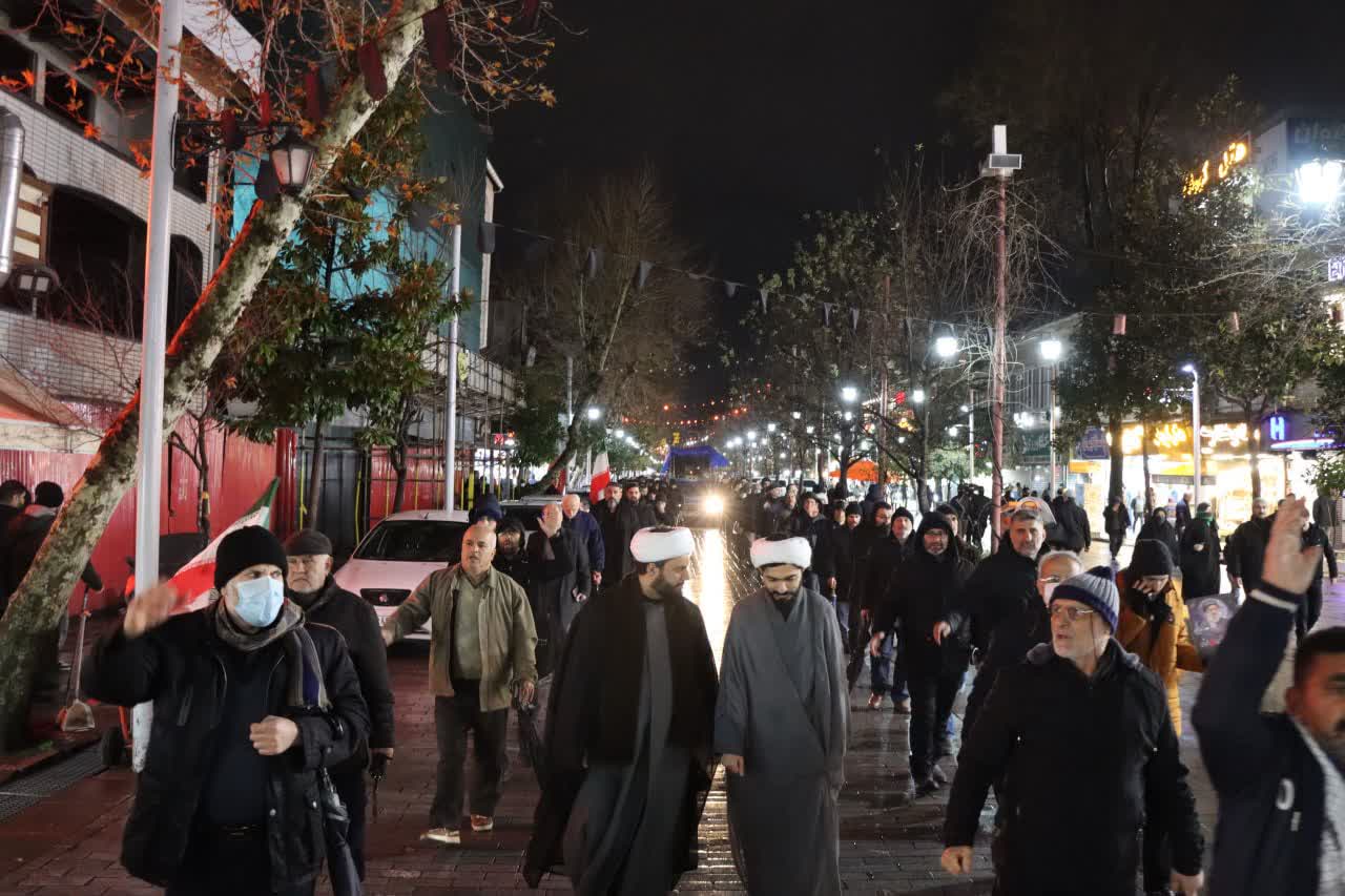 شب قدر در قرار دهم/ جلوه ای از عزاداریهای مردم رشت در میدان