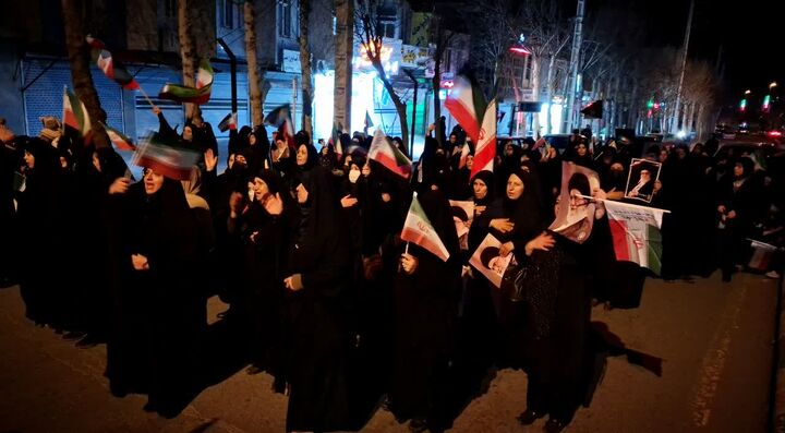 حضور پرشور کرمانشاهیان برای بیعت با رهبر منتخب در شب قدر