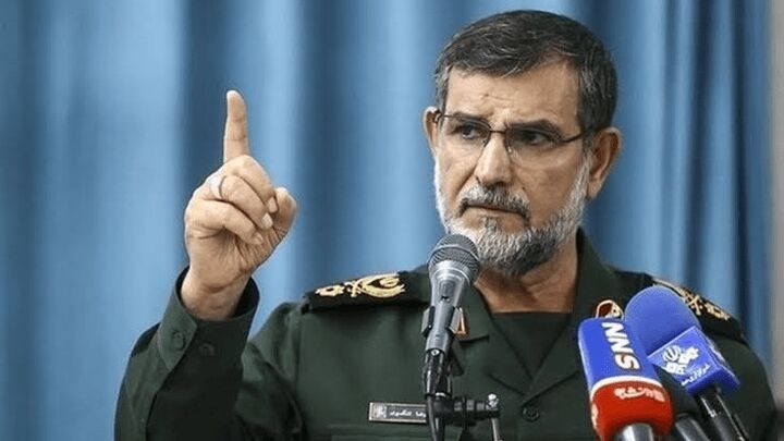 سردار تنگسیری: اجازه عبور از تنگه هرمز در اختیار ایران است