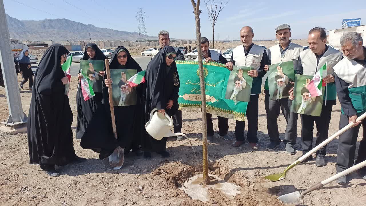 از پویشهای معیشتی تا تبیین ولایت؛ کارنامه درخشان کانون بانوان رضوی