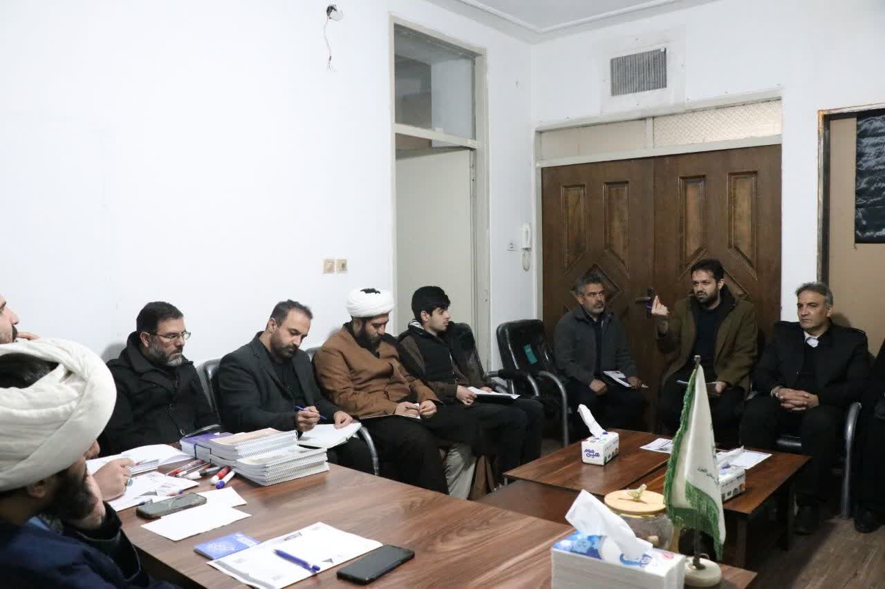 جهاد تبیین در دستور کار کانون‌های فرهنگی تبلیغی کمالشهر قرار گرفت