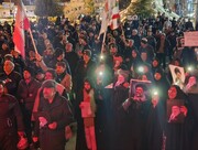 تجمع مردم قروه در بیعت با رهبر انقلاب اسلامی و برپایی ایستگاه صلواتی در کامیاران