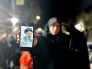 نقش‌بستن پرچم ایران بر چهره فرزندان محله در لبیک به امام سیدمجتبی خامنه‌ای