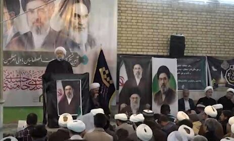 بیعت طلاب غیر ایرانی با رهبر جدید انقلاب در قم