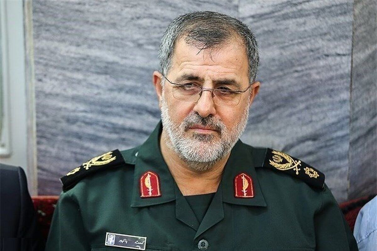 بهشت مفاخر میزبان نخبه خوشنام خود شد/ روایت زندگی سپهبد شهید پاکپور از کردستان تا فرماندهی کل سپاه