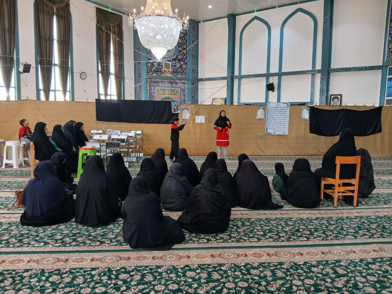 از پخت نان در مسجد تا آموزش کمکهای اولیه