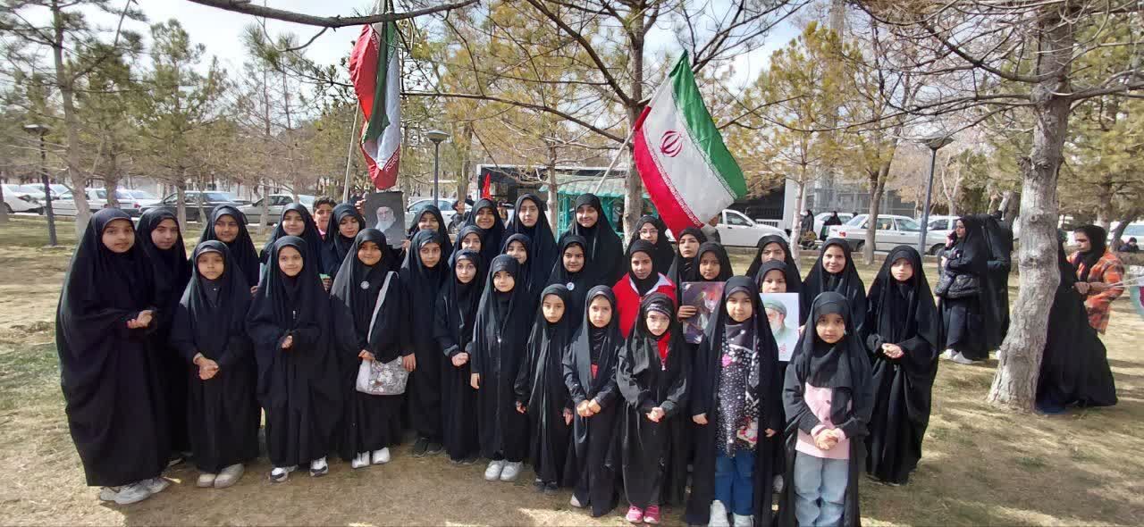 «نغمه‌های فاطمی» و «نغمه‌های آسمانی» در میدان شهدا طنین‌انداز شد