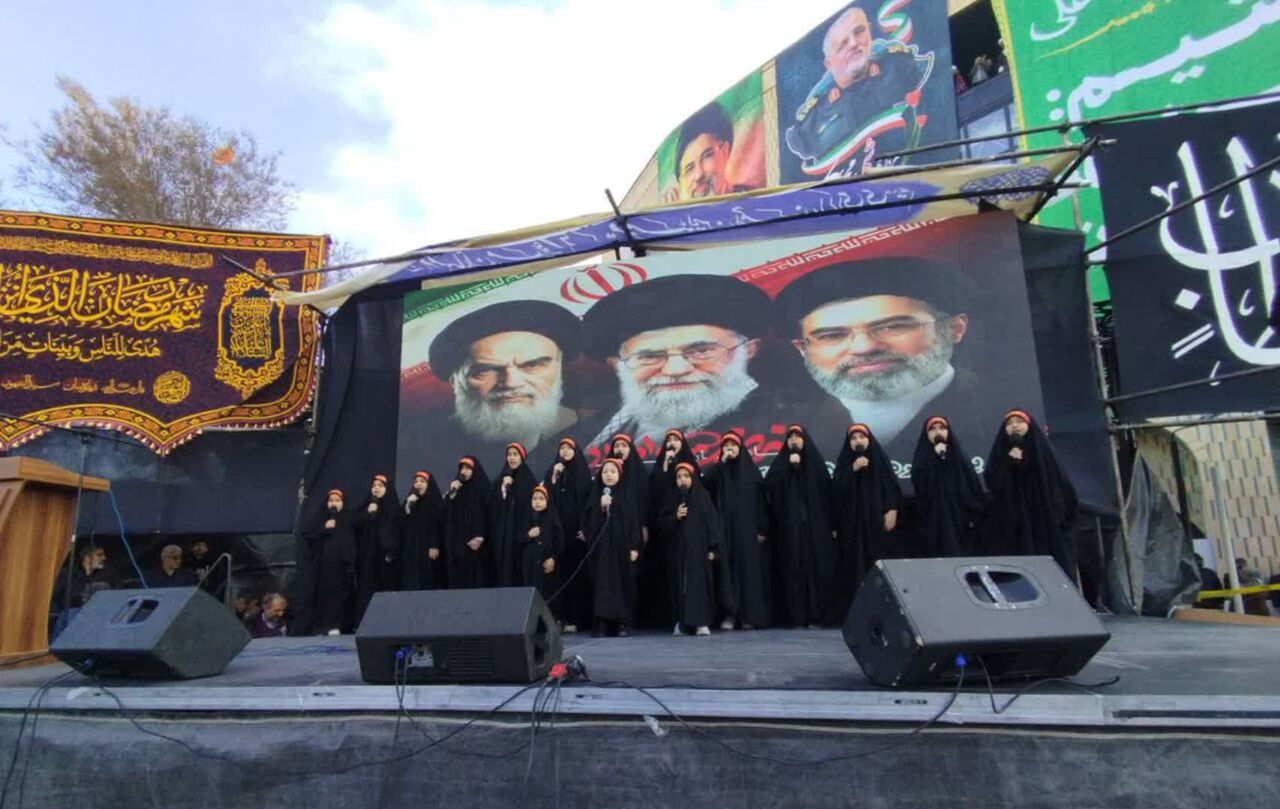«نغمه‌های فاطمی» و «نغمه‌های آسمانی» در میدان شهدا طنین‌انداز شد