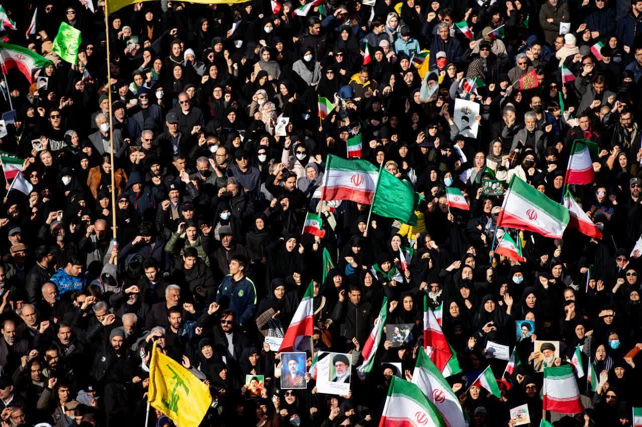«نغمههای فاطمی» و «نغمههای آسمانی» در میدان شهدا طنینانداز شد