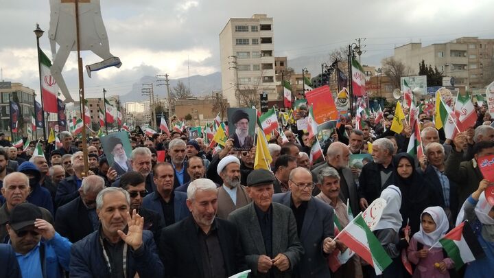 فیلم| راهپیمایی مردم ایلام زیر پرواز جنگنده های صهیونی
