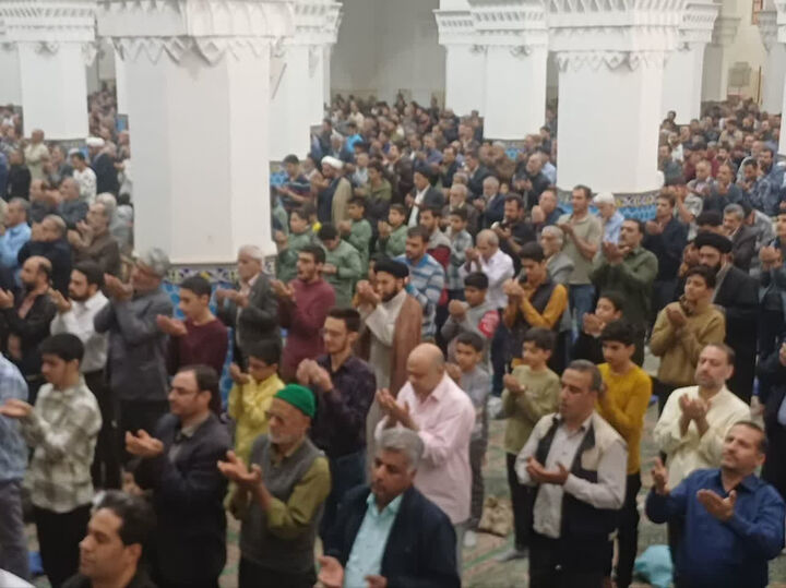 امام جمعه یزد: ملت ایران از آزمون‌های بزرگ با سربلندی عبور می‌کند