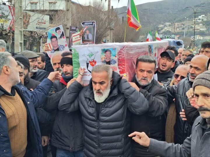 پیکر شهید زارع همزمان با راهپیمایی روز قدس بر دوش مردم رودبار تشییع شد