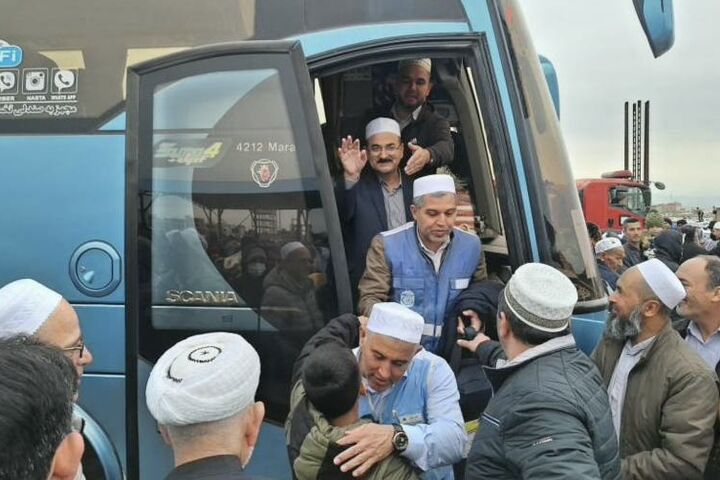 بازگشت آخرین کاروان زمینی عمره مفرده گلستان