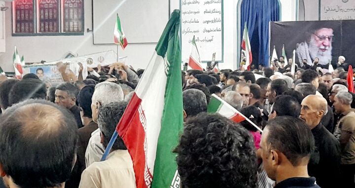 پیکرهای مطهر شهدای مسجدی جنگ «رمضان» در بندرعباس آرام گرفتند