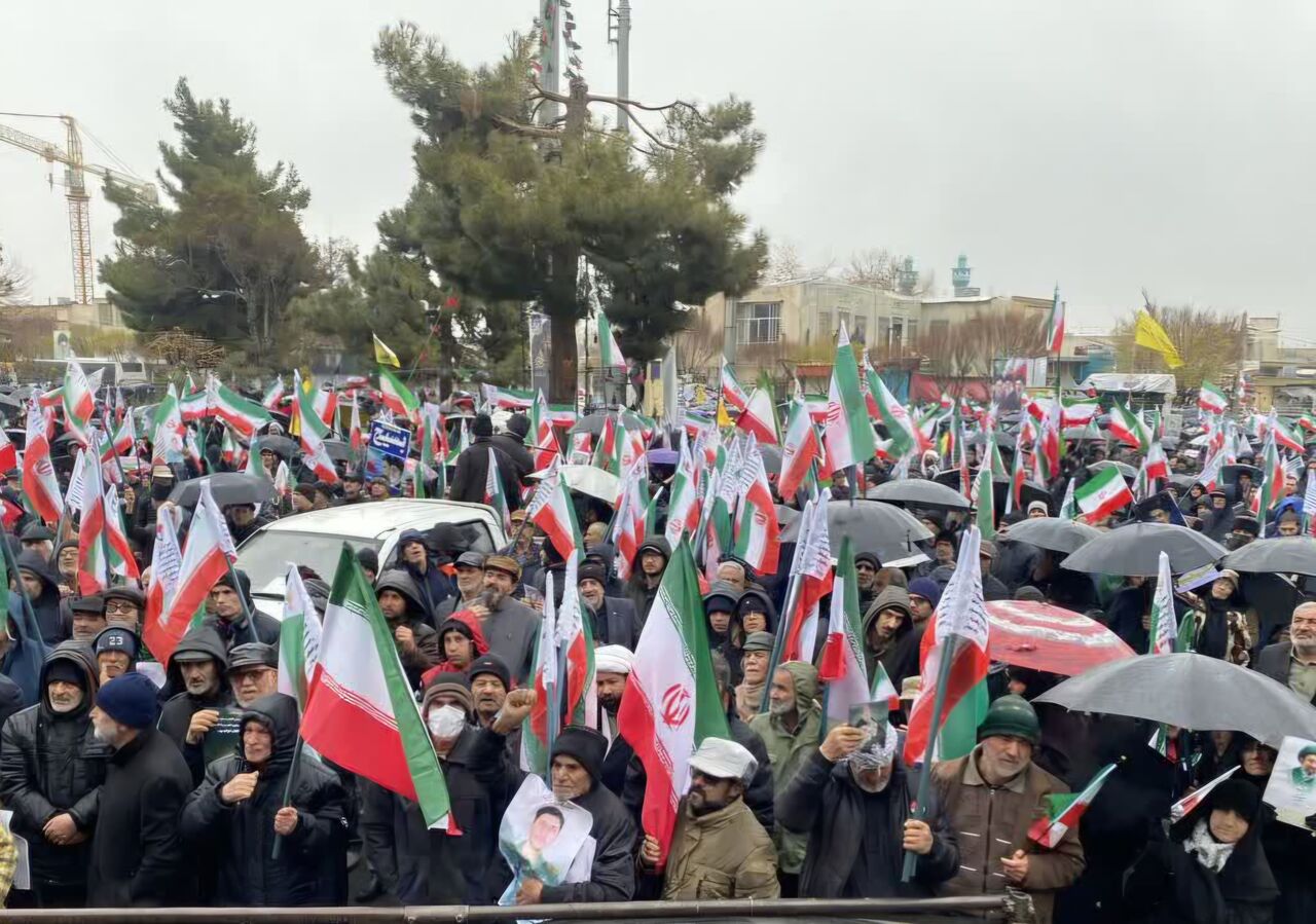 روز قدس در اراک؛ از فریاد «مرگ بر اسرائیل» تا وداع با سردار مقاومت شهید پاکپور