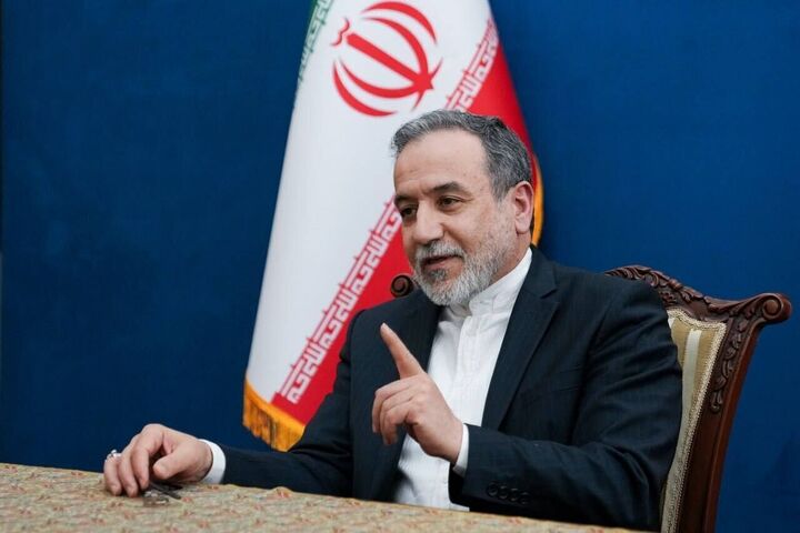 عراقچی: بمباران دانشگاه‌ها اقدامی از سر درماندگی دشمن است