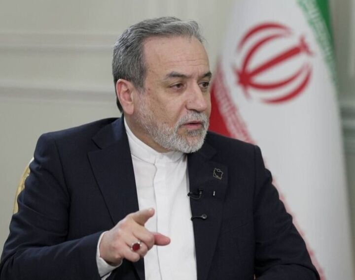 هشدار عراقچی در پی بی اعتنایی جامعه بین الملل نسبت به عادی سازی تروریسم صهیونیستی