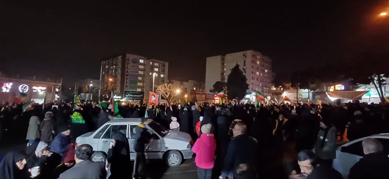 مردم باغستان غربی با محوریت مسجدجامع حضرت ابوالفضل(ع) در میدان هستند