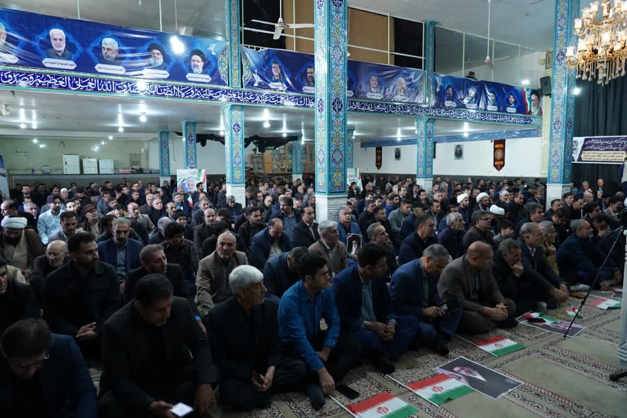 رهبر معظم ما، خلف صالح همان امام شهید است