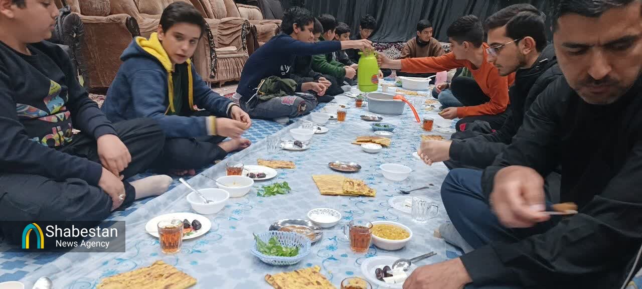 وقتی مسجد امام رضا (ع) بیرجند به قرارگاه فرهنگی محله تبدیل می‌شود