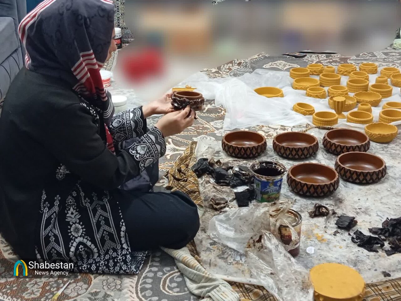کارآفرینی بانوی بیرجندی؛ از علاقهی مجازی تا کسبوکار خانگی