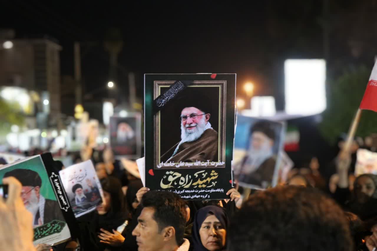بازتاب همدلی مردم با آرمانهای انقلاب و صحنهای برای تجدید میثاق با شهدا و رهبر جدید انقلاب