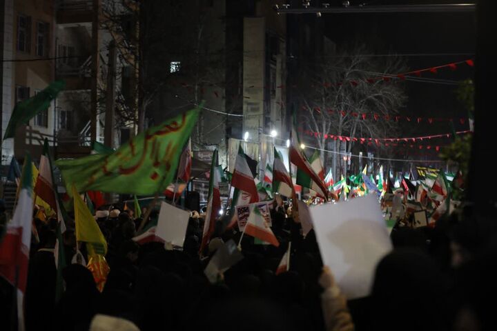 میدان‌داری مدافعان میهن در خیابان‌های بروجرد