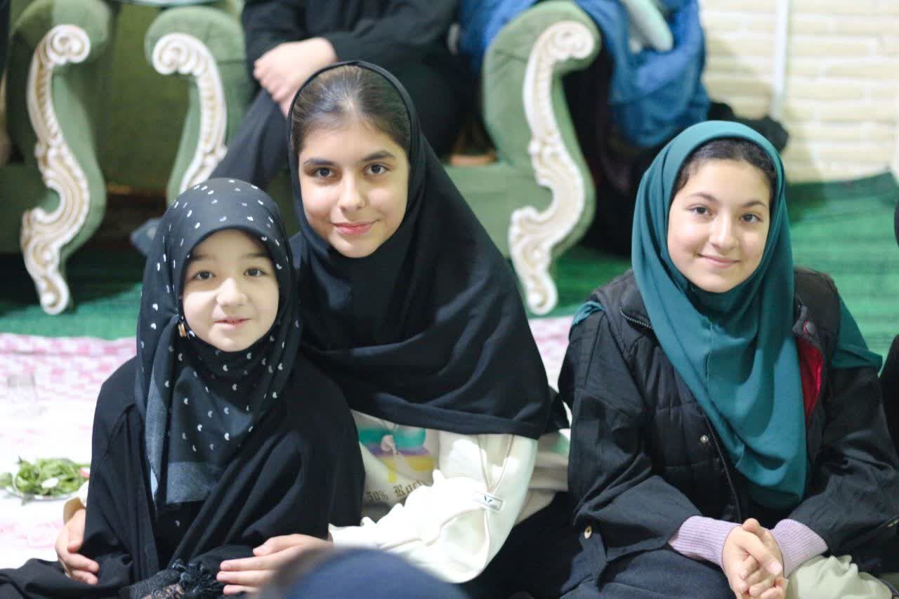 دورهمی دختران کانون شهید کاوه نبیری، گرامیداشت شهدای دانش آموز میناب